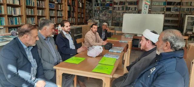 برگزاری نشست کتابداران و فعالان کتابخوانی مساجد خمین/ تشریح برنامه‌های ترویج فرهنگ مطالعه