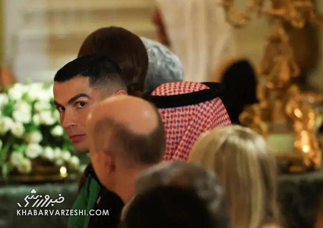 دیدار ترامپ و رونالدو در اتاق بیضی؛ عکسی که دنیا را منفجر کرد +عکس