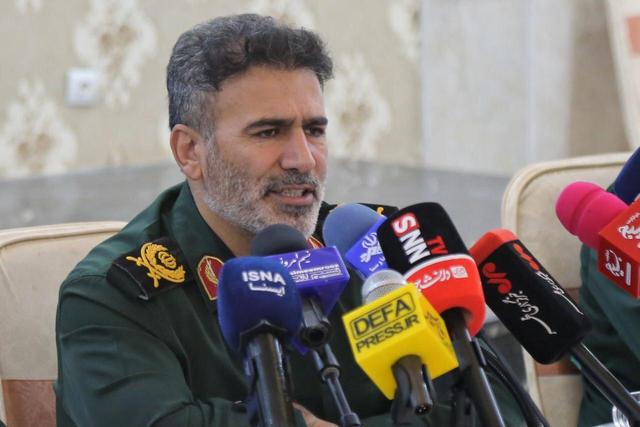 اکبری: ۱۲۰ نیروگاه خورشیدی در میان خانواده‌های کم‌درآمد ساخته شد