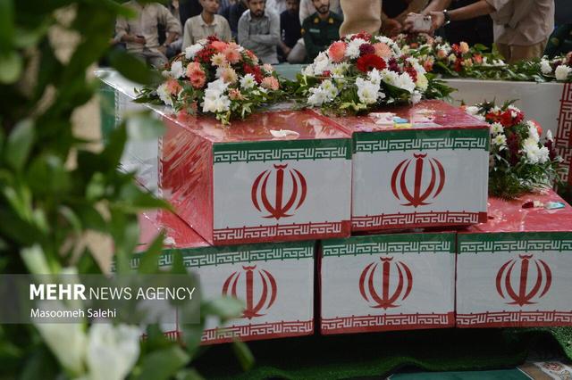 معراج شهدای بندرعباس میزبان ۱۴ شهیدگمنام