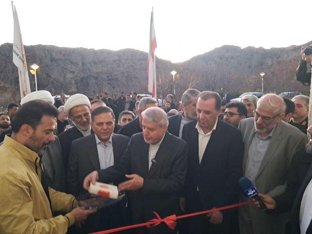 افتتاح دهکده گردشگری گلابر زنجان با حضور وزیر میراث فرهنگی