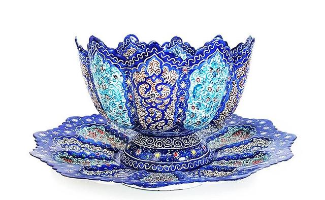 گذری از بازار تاریخی اراک به نام زنان هنرمند