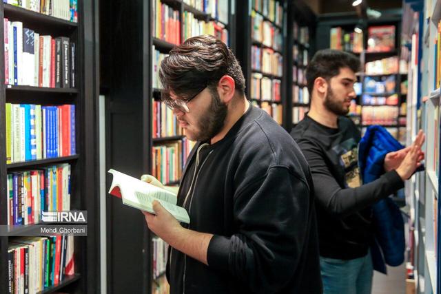 تجلیل از نویسندگان استان تهران با تاکید بر نقش تمدنی کتاب