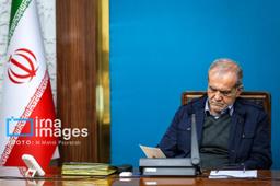 تقدیر رئیس‌جمهور از دبیر شورای انقلاب فرهنگی در حمایت از جوانی جمعیت