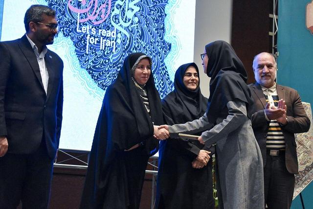 خبرنگار ایرنا، طلایه‌دار حمایت از کتابخانه‌های فارس شد