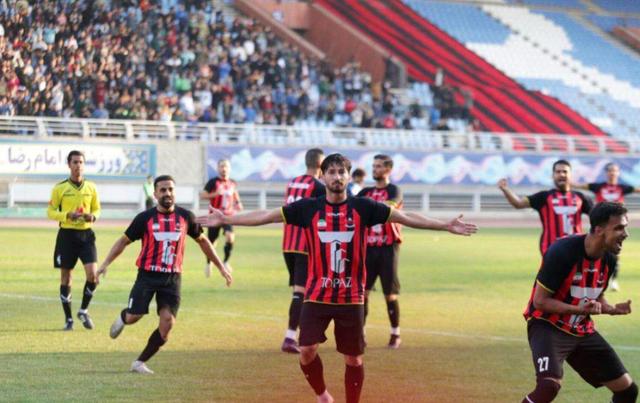 تیم فوتبال ابومسلم ثامن «دریای بابل» را شکست داد