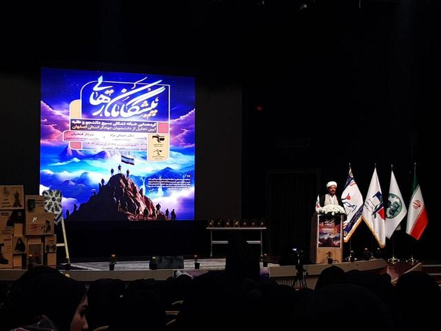 ماهیت بسیج، مردم سالاری است