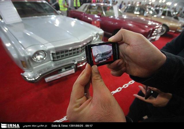 نمایشگاه خودروی کلاسیک در همدان گشایش یافت
