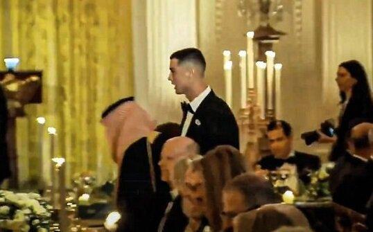 ویدیوی وایرال شده از رونالدو و بن سلمان در کاخ سفید!