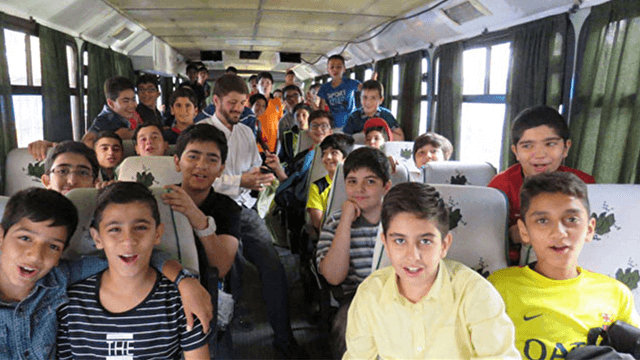 اردوی به یادماندنی دانش آموزان مدرسه شهید امیدی در پارک پرفسور کردوانی آران و بیدگل + فیلم