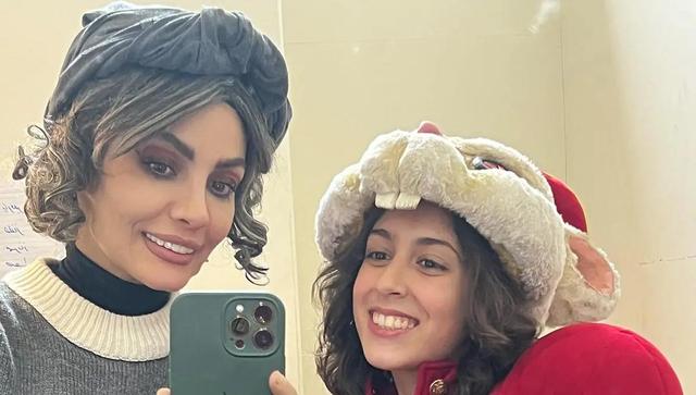 تغییر چهره «صحرا اسداللهی» در اتاق گریم؛ از کلاه نایک تا توربان طوسی در نمایش «کورالاین» (عکس)