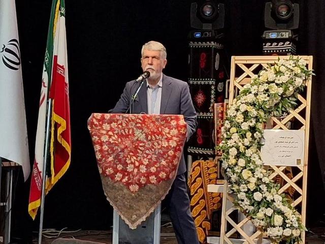 وزیر فرهنگ و ارشاد اسلامی: غنای تاریخی لرستان بستری برای خلق هنرهای نمایشی است 
