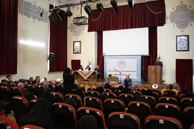 بازگشت به قرآن و عترت راه مقابله با جنگ نرم فرهنگی است