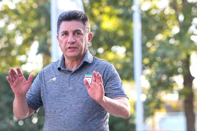 آقای قلعهنویی شما برو راننده کامیون شو | علی دایی هم سرمربی شود همین است