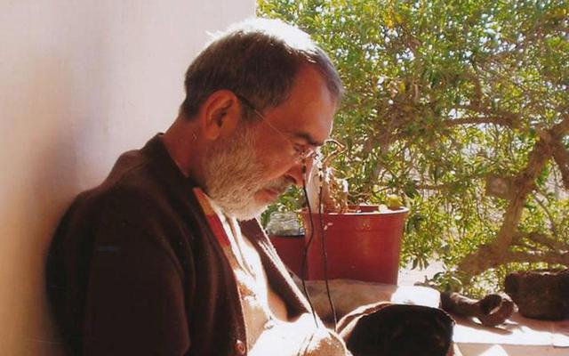 شاعری در قربانگاه