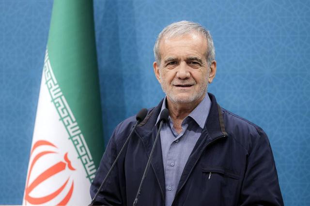 دکتر پزشکیان وارد استان قزوین شد