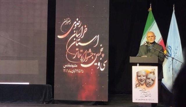 تئاتر به جامعه امید می‌بخشد