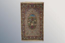 رونمایی موزه الکفیل از فرش کرمانی نادر در روز جهانی هنر اسلامی