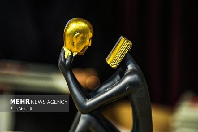 میز مطالعه چهره‌های فرهنگی خراسان شمالی؛ آیا کتاب‌خوانی جدی است؟