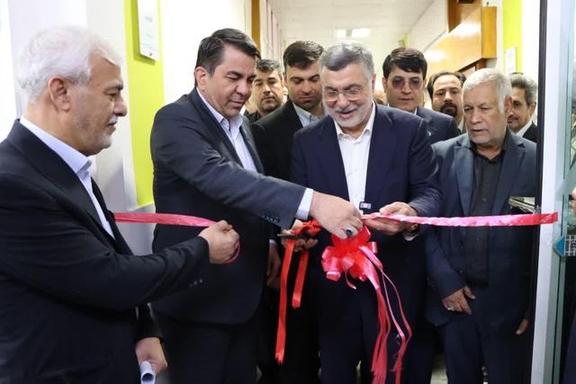 ظفرقندی، دستگاه توموتراپی مرکز آموزشی درمانی شفا کرمان را افتتاح کرد