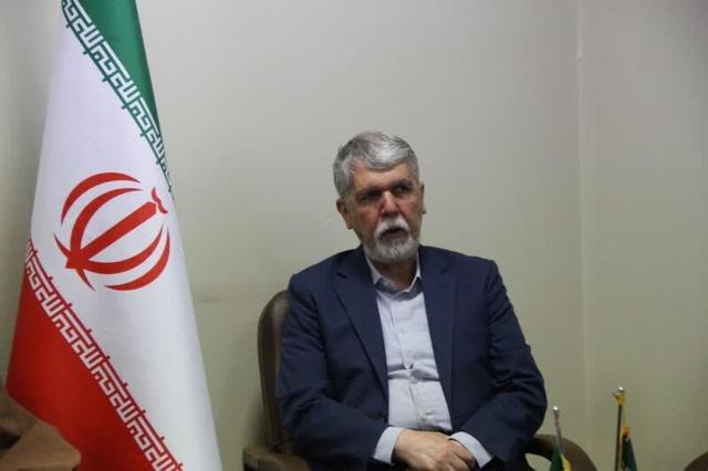 اهمیت ارتباط با گروه‌های اجتماعی همچون هنرمندان