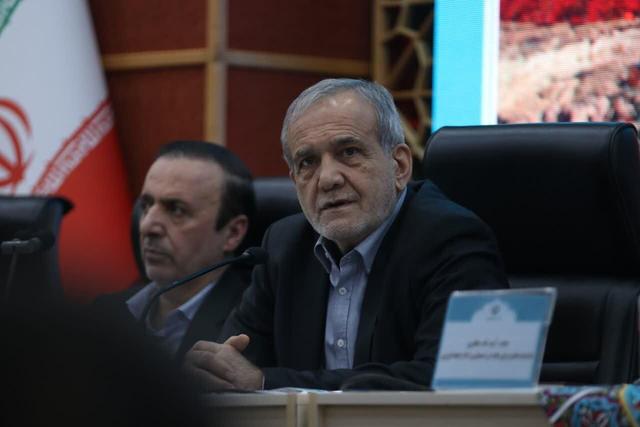 پزشکیان: اصلاح فرهنگ خدمتگزاری و نگاه بلندمدت در توسعه ضرورت دارد