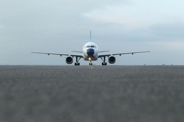 فرود اضطراری هفت پرواز خارجی از روسیه و جمهوری چک در فرودگاه بین‌اللملی بندرعباس