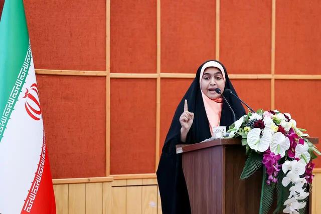 دانش‌آموزان قزوین خواهان آموزش باکیفیت و دسترسی به آخرین فناوری‌های نوین هستند