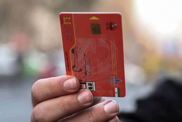 60 لیتر سهمیه بنزین امشب شارژ می‌شود