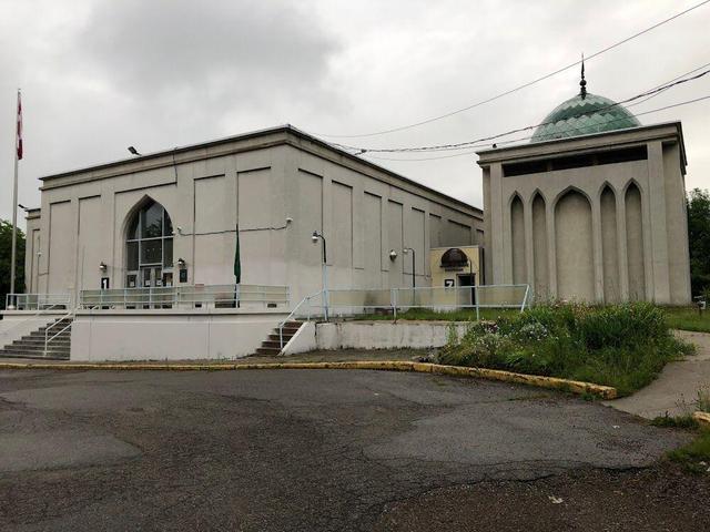 مرکز اسلامی امام مهدی (عج) در تورنهیل؛ کانون همبستگی شیعی در کانادا