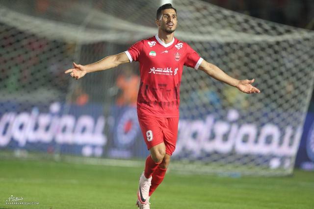 تردید اوسمار در مورد وضعیت ستاره ملی‌پوش/ آقای گل پرسپولیس دربی را از دست می‌دهد؟