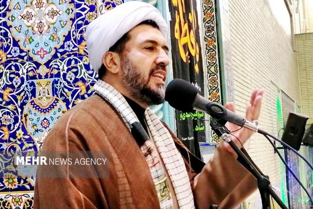 امام جمعه اسلامشهر: دولت نسبت به سبد معیشتی مردم حساس باشد