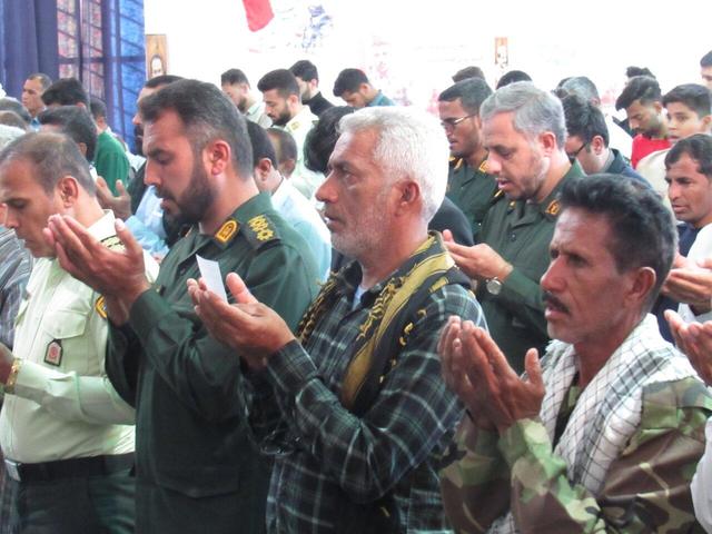 برگزاری نماز باران در بشاگرد به امامت حجت‌الاسلام مومنی