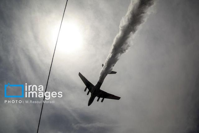 فیلم| تماشای مهار هوایی آتش‌سوزی جنگل‌های چالوس از داخل هواپیمای ایلوشن