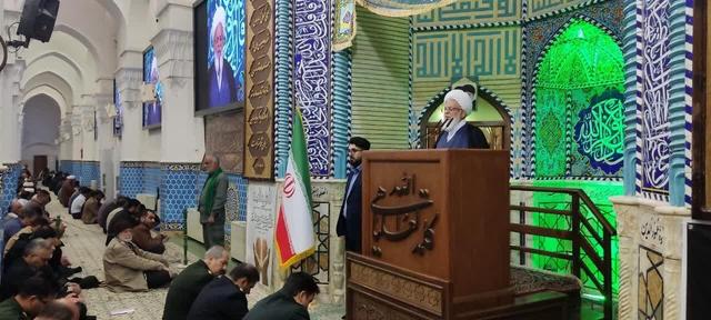 امام جمعه یزد: حل مشکلات معیشتی مردم در اولویت باشد
