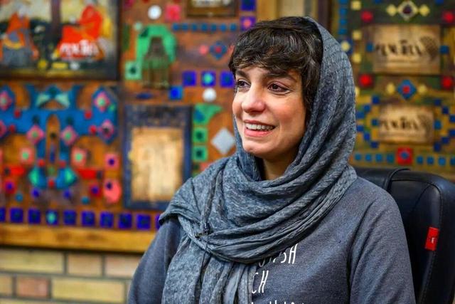 حمایت الیکا عبدالرزاقی از دختران فوتسال ایران +ویدیو