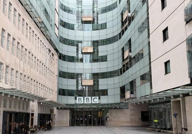 دومینوی استعفا در بی‌بی‌سی/ بحران در بنگاه سخن‌پراکنی انگلیس عمیق‌تر شد