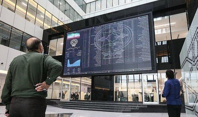 استقبال تالار شیشه‌ای از هفته جدید