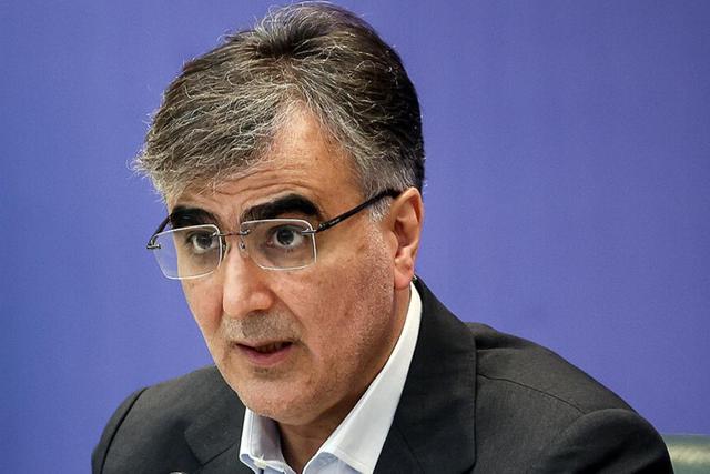 فرزین: با کسانی که مقررات را رعایت نکنند، برخورد می کنیم