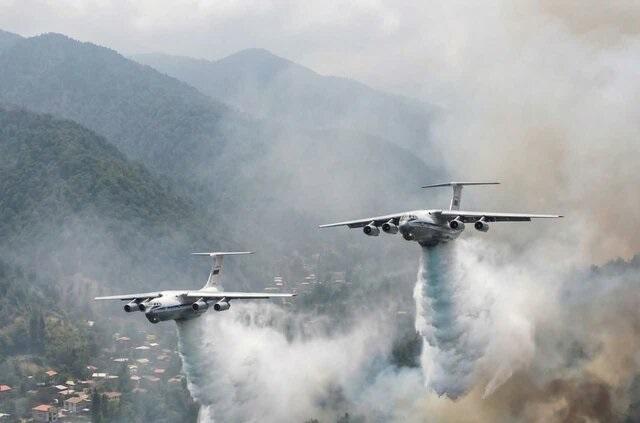 آتشسوزی جنگل الیت/ ترکیه وارد عمل شد، هواپیمای روسی در راه است