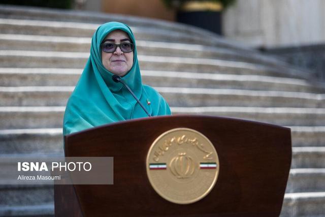 مهاجرانی: بنزین سوپر از فردا عرضه می‌شود/تغییری در قیمت بنزین سهمیه‌ای ایجاد نمی‌شود