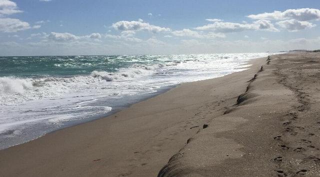 لحظه وداع با سواحل نزدیک شد