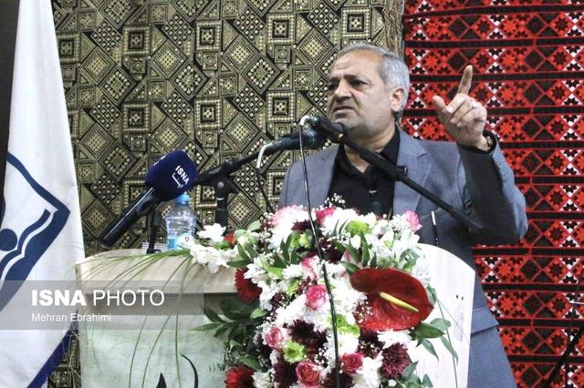 کلاس‌های درس، پایگاه ترویج فرهنگِ ایثار و شهادت‌ شوند