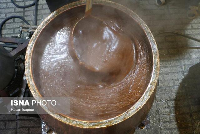 برگزاری آیین فاطمی «نذر مادری» در میدان امام حسین