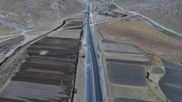 چهارخطه محدوده شمس‌آباد_ خراجی زیر بار ترافیک رفت