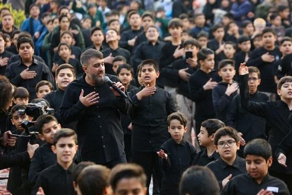 همخوانی سرود «خورشید نمی‌سوزد» با حضور ۲ هزار نوجوان + صوت
