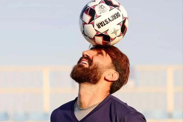  تیپ و استایل جدید علیرضا بیرانوند در تبریز + عکس