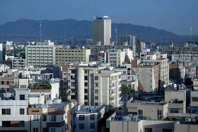 قیمت مسکن کمتر از ۱۰۰ متر در پونک شنبه یک آذر ۱۴۰۴