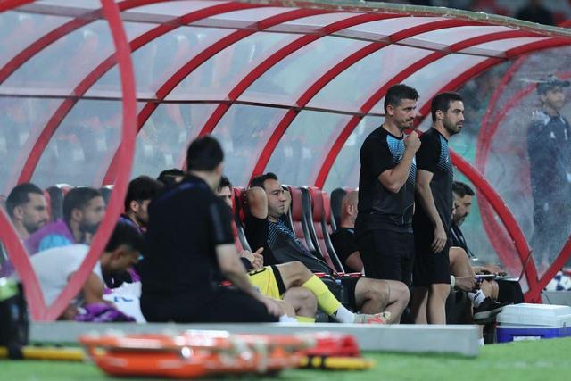 شایعهای که زود تکذیب شد؛ مربی استقلال محروم نیست!