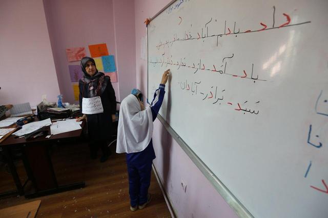 مدارس ۱۱ شهر ایران غیر حضوری شد + جزئیات